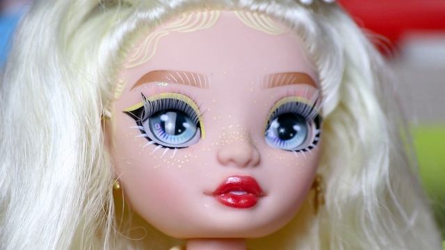 Милая новинка от Rainbow High КУКЛА с альбинизмом ? Делайла|Delilah Fields| 4 волна *ОБЗОР* смотреть онлайн