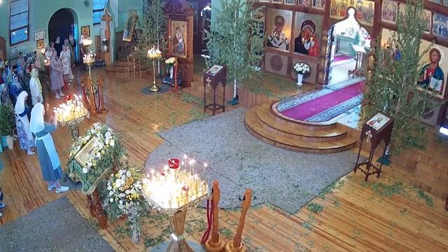 Прямая трансляция 12.06.22 в 9:00 ч. День Святой Троицы. Пятидесятница смотреть онлайн