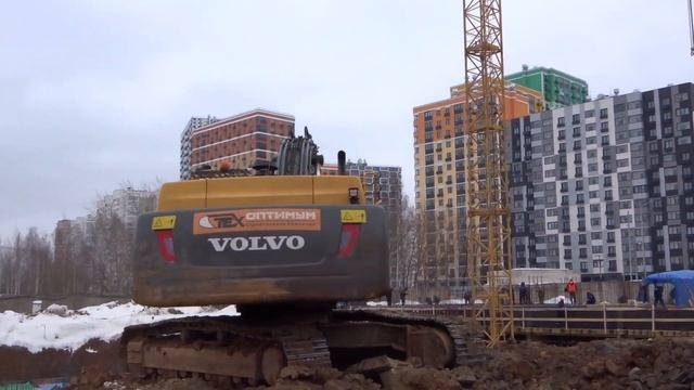 Экскаватор  VOLVO EC380DL компании Техоптимум