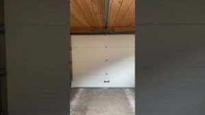 Что делать, если секционные ворота не закрываются.