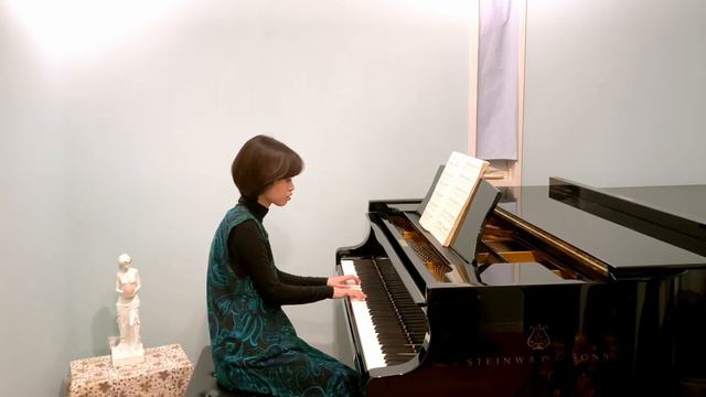 J.S.Bach : Prelude in C major, BWV846 - Piano - alisa t. смотреть онлайн