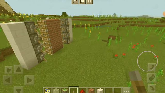 КАК ПОСТРОИТЬ ДВЕРИ MINECRAFT КОТОРЫЕ ОТКРЫВАЮТЬСЯ НА РЫЧАГ ИЛИ КНОПКУ МАИНКРАФТ! MARAKALA ALISA! смотреть онлайн
