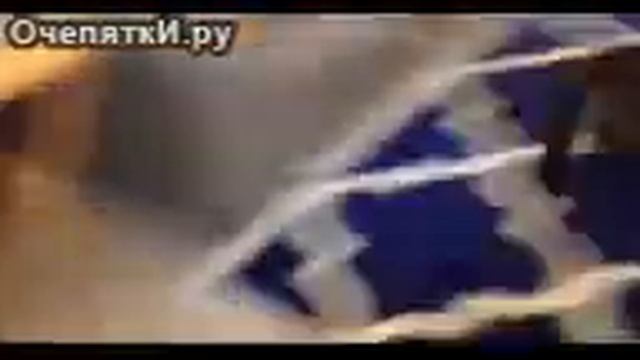 Если кот застрял в пакете, берегись! смотреть онлайн