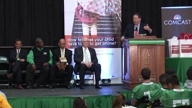 Internet Essentials | Albuquerque HS Pep Rally | Comcast New Mexico | Tony Dungy смотреть онлайн