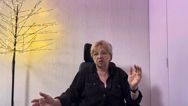 Самвел Адамян/Надюху выгоняют,позориться на весь подъезд смотреть онлайн