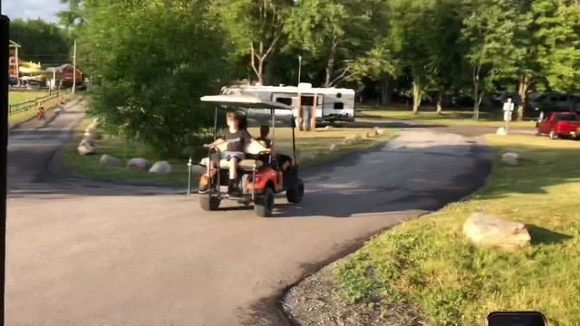 Yogi Bears Jellystone Gardiner NY!! смотреть онлайн