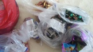 СОБИРАЕМ СЛАДКИЙ НОВОГОДНИЙ ПОДАРОК НА ЁЛКУ В ШКОЛЕ / ДЕТСКОМ САДУ