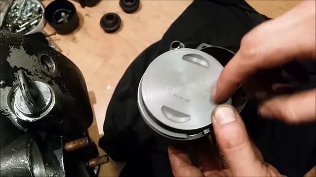 Мотоцикл Урал. #17. Установка поршней и цилиндров. смотреть онлайн