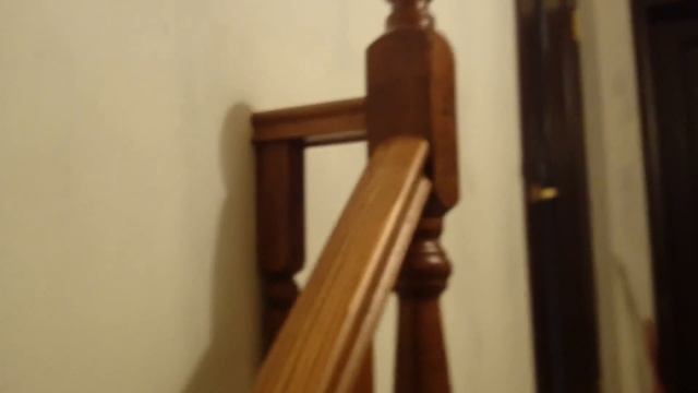 ОБЗОР ЛЕСТНИЦЫ НА ВТОРОЙ ЭТАЖ/ЦВЕТ ГВАРНЕРИ ОРЕХ/ смотреть онлайн
