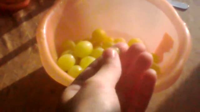 (1часть) делаем сок из винограда самостоятельно своими руками смотреть онлайн