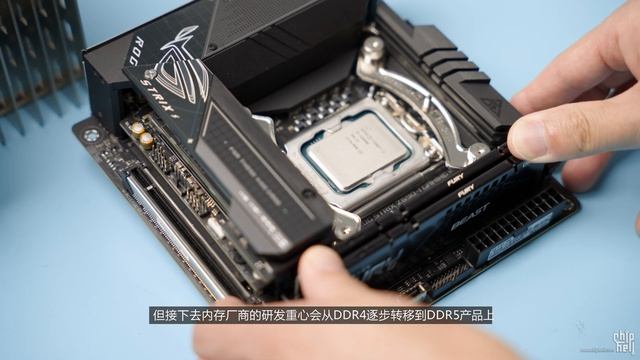 Intel Core i5-12600K 装机展示 смотреть онлайн