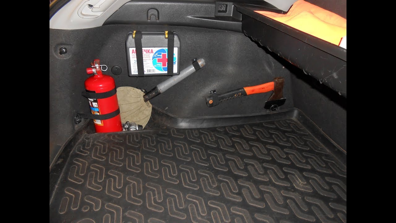 Chevrolet Cruze Универсал  - крепление мелочей в багажник.