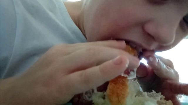 что делать если в холодильнике нечего нет а только хлеб и колбаса смотреть онлайн