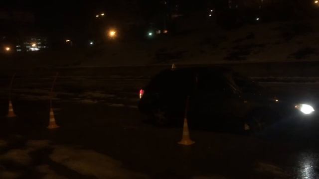 Парковка в тёмное время суток. смотреть онлайн