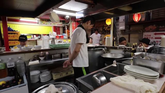 Probando comida callejera en JAPÓN! 🇯🇵 смотреть онлайн