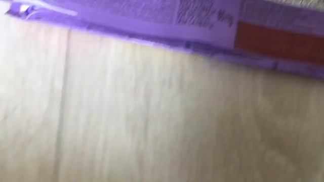 Обзор на Шоколад Alpen Gold Чернично-йогуртовая начинка, Неимоверно непонятно!