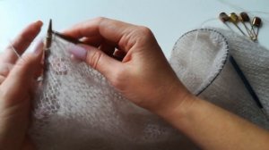 Джемпер из Кид Мохера с рукавом и кокеткой узором «Листья».