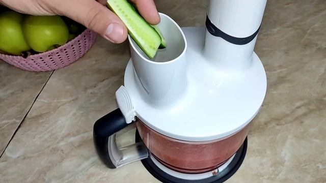 Гаспачо это идеальное блюдо в жаркое лето. Без жарки и варки