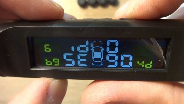 Обзор предельно бюджетной TPMS (системы контроля давления в шинах) с алиекспресса.