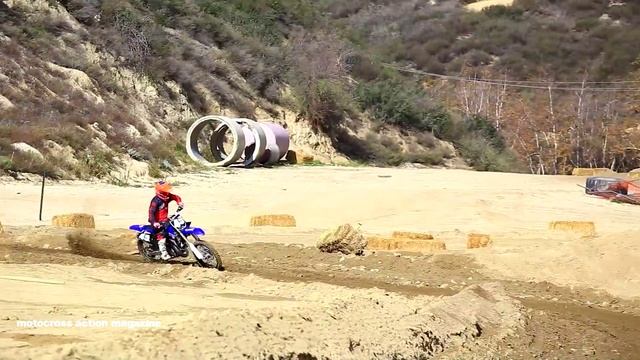 2016 Yamaha YZ125 2 stroke ||Shaken not Stirred|| Motocross Action Magazine смотреть онлайн