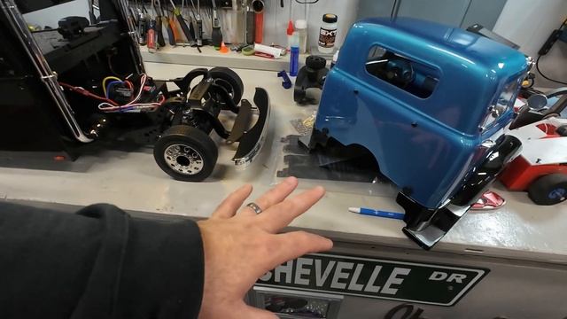 Ultimate Car Hauler!! Redcat 1953 Chevrolet COE Custom Hauler смотреть онлайн