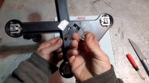 Как разбираются домашние напольные весы.