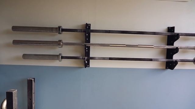 Awesome Budget CrossFit Garage Gym Walkthrough смотреть онлайн