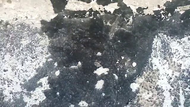 Зачистка бетонной стены от битума (часть 1) смотреть онлайн
