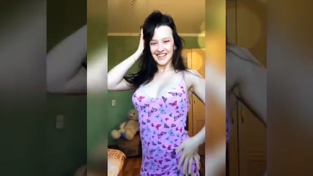 Dance on 3mal Ya3kesni (عمال يعاكسني) - Shaabi Belly Dance смотреть онлайн