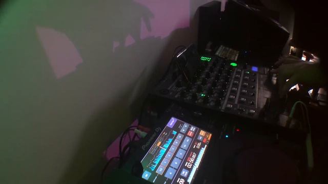 Dark Dubstep Mix // Funky Fuzz x Crunchy Wubs // Mixed By Mencel смотреть онлайн