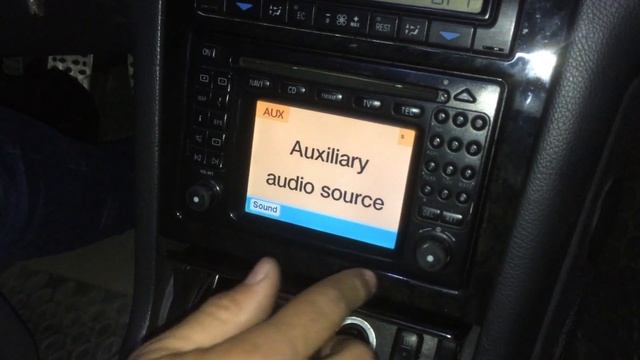 AUX W210