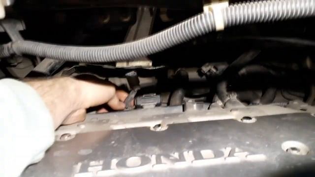 HONDA ELYSION | Меняем свечи, натяжной ролик, рассказываю про фары, про двери