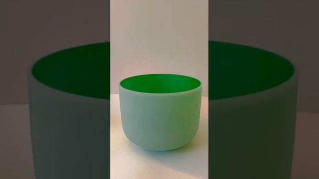 Матовая чаша 10'' (зеленая) смотреть онлайн