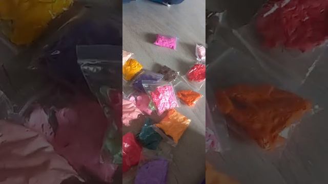 украшаю стену около кровати засохшим лёгким пластилином смотреть онлайн