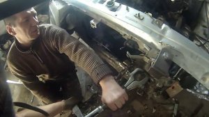 вытяжка авто.первый день ремонта на стапеле 2114