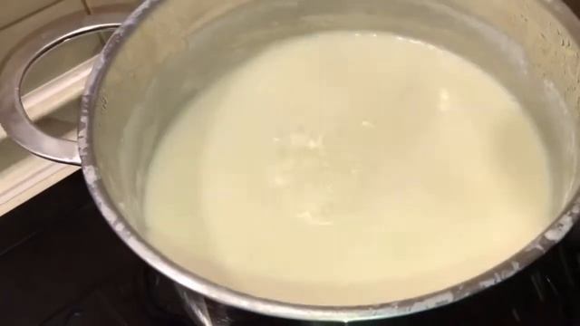 Очень вкусная домашняя сгущенка, сладкоежки оценят!!!!! смотреть онлайн