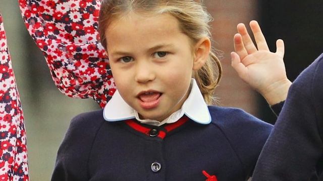 A Princess Charlotte And Prince Louis Moment Fans Can't Get Over смотреть онлайн