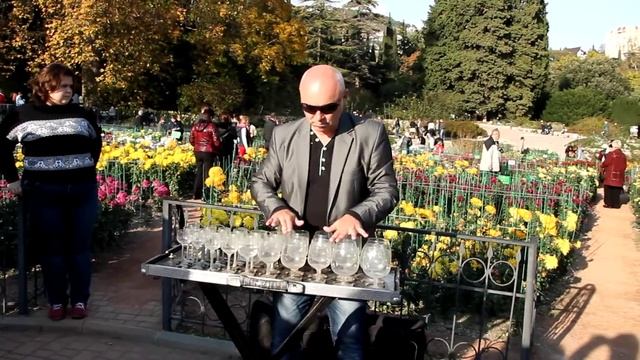 "Вальс цветов" на балу хризантем в Никитском ботаническом саду смотреть онлайн