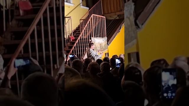 "Пьяный я" из спектакля "Песни нашего двора". Театр у Никитских ворот. смотреть онлайн