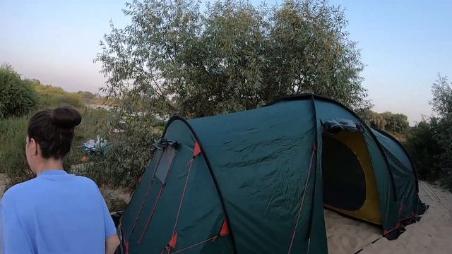 Поход с опытными легкоходами на остров мечты на Оке. смотреть онлайн