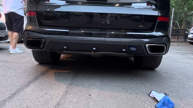 BMW X5 G05 40i Black Exhaust Tips From Chrome In 2min.  Full ShadowLine