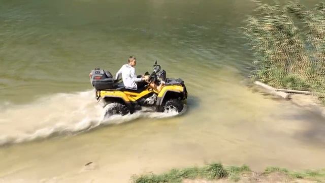 BRP Outlander 800 {Езда в воде} смотреть онлайн