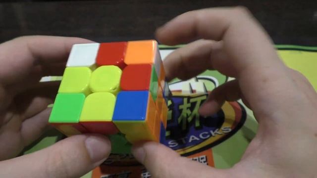 Реконструкция сборки кубика Рубика 3х3 за 11,33 с. смотреть онлайн