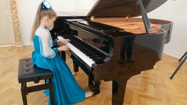 Уильям Гиллок "Плывущие облака" Ариана Ампар 8 лет ДМШ#1 г. Псков смотреть онлайн