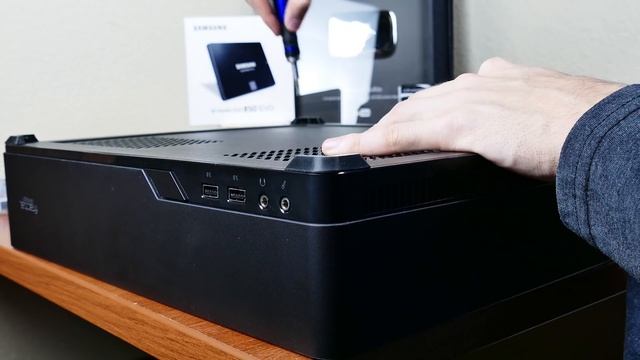 How to Build an ITX PC (Kaby Lake 2017 Edition) смотреть онлайн