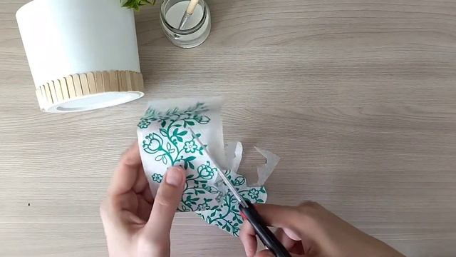 Не выкидывайте ведерки от майонеза! / Из них можно сделать отличную вещь для дома