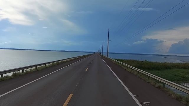 Paisagem de tirar o fôlego divisa de São Paulo x Mato Grosso do Sul #DeusNoComando #Esquisito смотреть онлайн