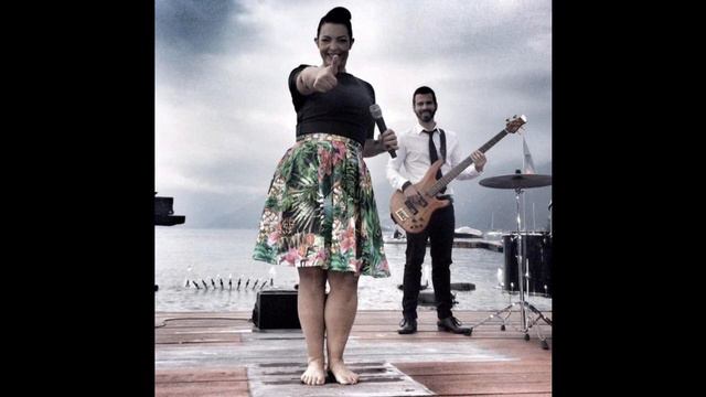 Caro Emerald - A Night Like This (Live 2012) смотреть онлайн