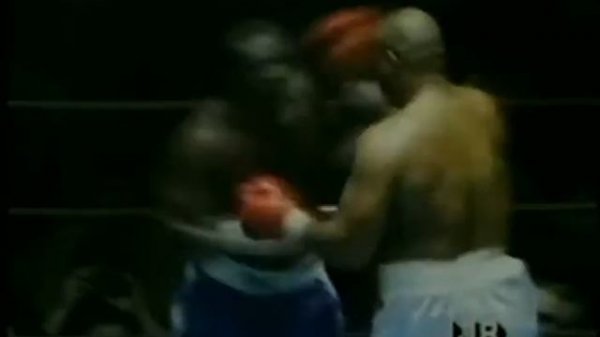 George Foreman vs. Mark Young.HW.1989.01.26