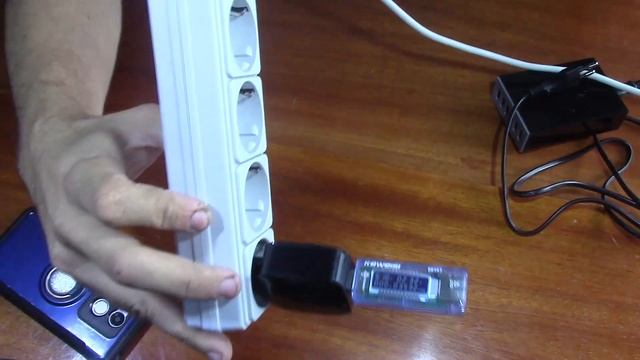 Крутая зарядка ORICO QSL-6U! 4 порта по 2,4А и 2 пора с QC2.0